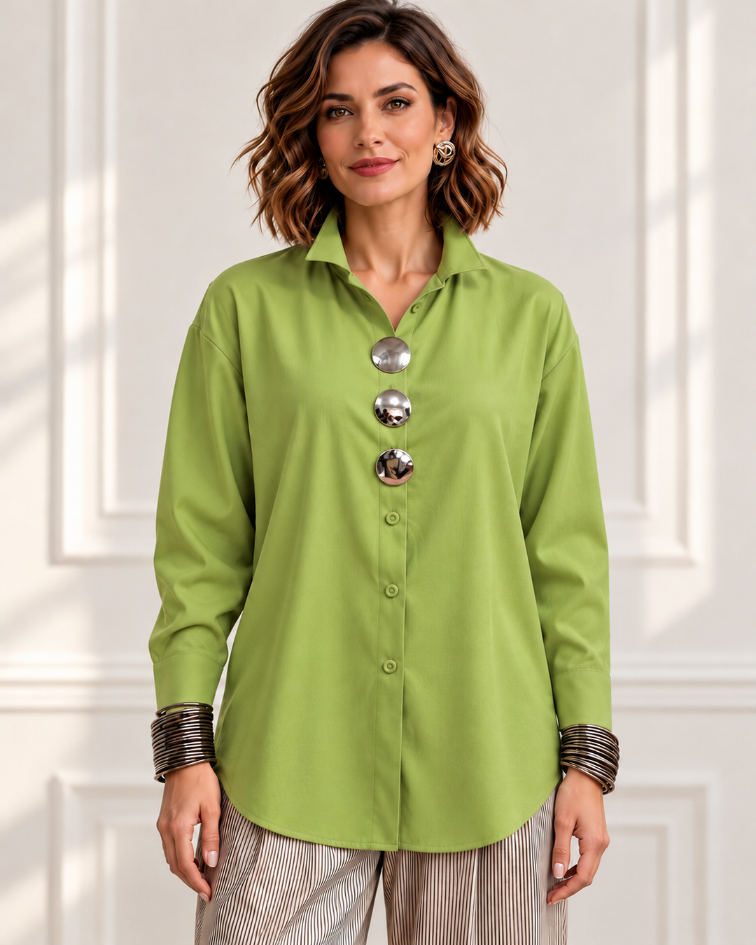 Chic Sculptural Gold-Buttoned Tailored blouse