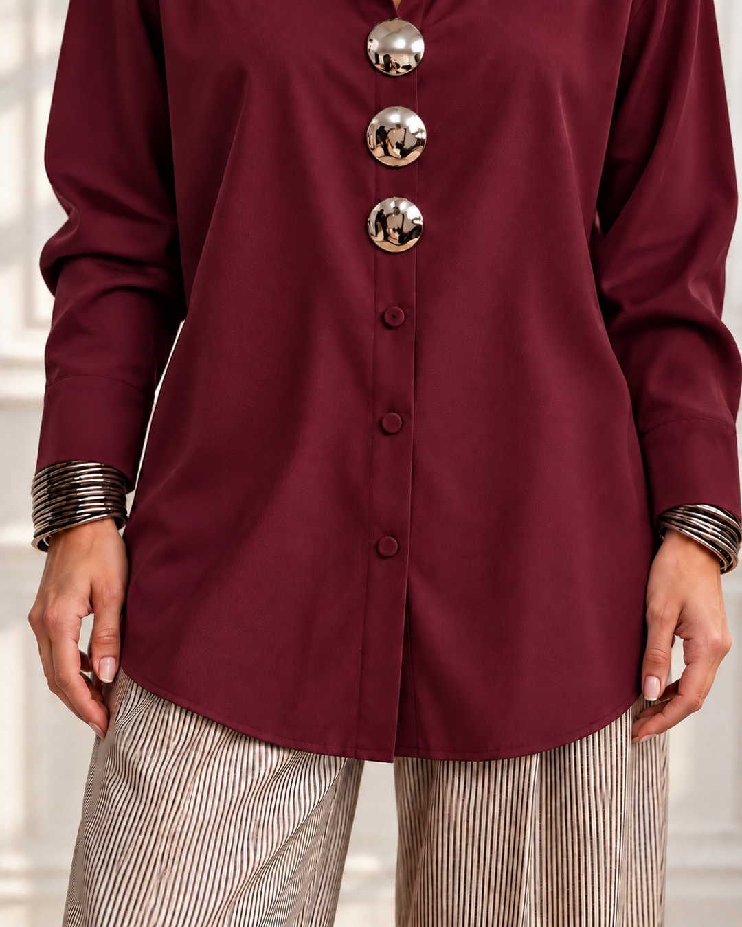 Chic Sculptural Gold-Buttoned Tailored blouse